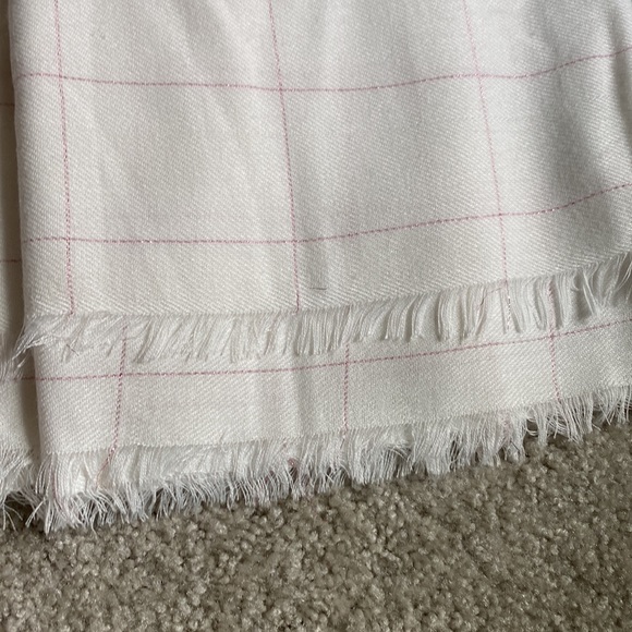 Steve Madden Wide and Long Pink Check Scarf Wrap - Picture 3 of 10
